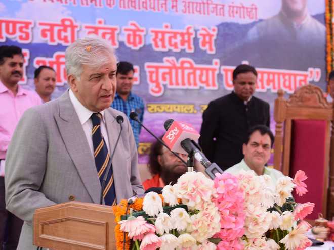राज्यपाल डॉ केके पॉल ने ऋषिकेश पर एक कार्यशाला को संबोधित किया।