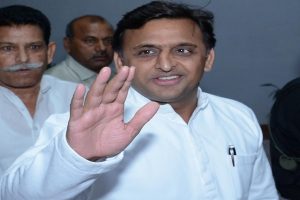 akhilesh-yadav-will-reshuffle-cabinet-before-up-elections-2017