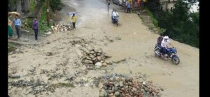 debris-in-badrinath-highway_1471859402