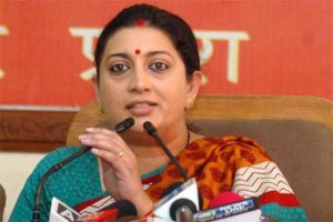 smriti-irani-to-build-amethi-as-political-base-pushes-for-development_070914072039