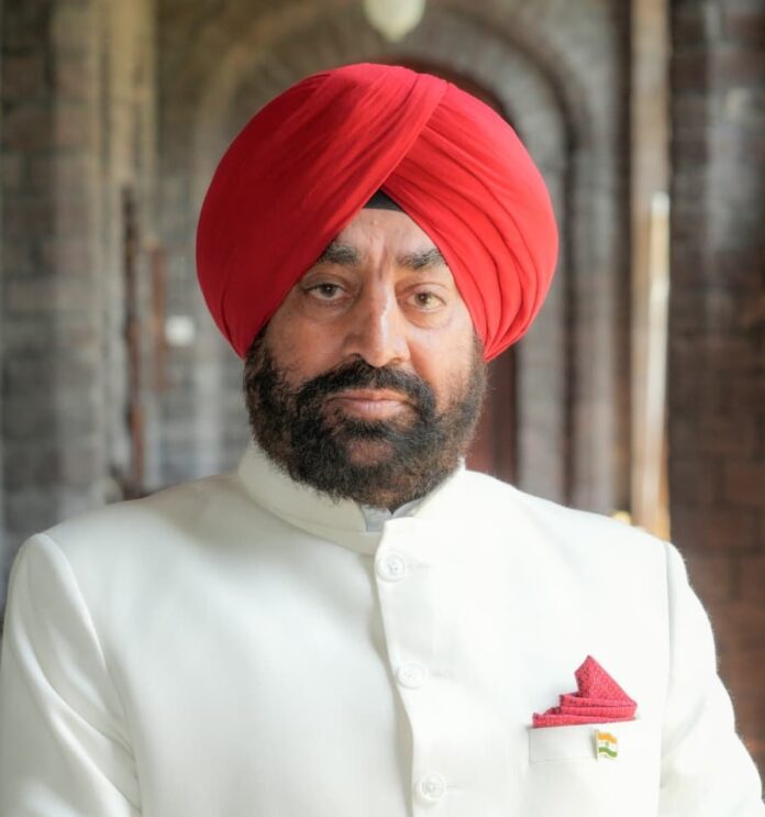 गणतंत्र दिवस शुभकामनाएँ राज्यपाल गुरमीत सिंह