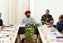 राज्यपाल ने राजकीय विश्वविद्यालयों की समीक्षा बैठक ली, गुणवत्तापूर्ण और छात्र केन्द्रित शिक्षा पर दिया जोर