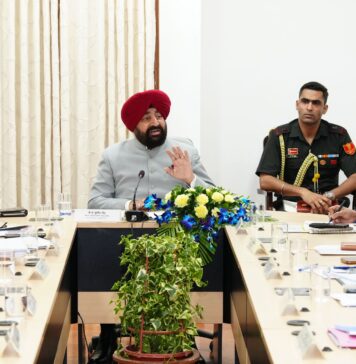 राज्यपाल ने राजकीय विश्वविद्यालयों की समीक्षा बैठक ली, गुणवत्तापूर्ण और छात्र केन्द्रित शिक्षा पर दिया जोर