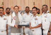 7,045 मीटर ऊंची चोटी फतह कर लौटे भारतीय तटरक्षक बल के जवान, CM धामी ने थपथपाई पीठ