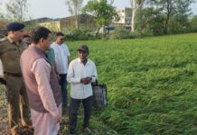बाजपुर क्षेत्र में हुई भीषण ओलावृष्टि, सीएम धामी ने मौके पर पहुंच लिया नुकसान का जायजा