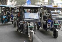 हरिद्वार में ट्रैफिक रूल्स में बड़ा बदलाव, शहर में चल सकेंगे सिर्फ विशेष स्टीकर वाले ई-रिक्शे Haridwar News