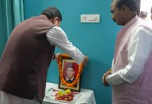 सीएम धामी ने बेरीनाग में जताया शोक, पूर्व सैनिक चंदन सिंह कोरंगा को दी श्रद्धांजलि..