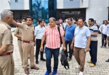 20 घंटे बाद खत्म हुआ सितारगंज तहसील का गतिरोध , उच्च अधिकारियों से वार्ता के बाद आंदोलन समाप्त..
