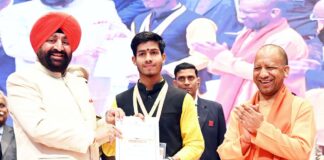 राज्यपाल गुरमीत सिंह और CM योगी एक मंच पर, शिक्षा परिषद कार्यक्रम में छात्र सम्मान और विकसित भारत-2047 पर जोर gurmeet singhj and yogi adityanath