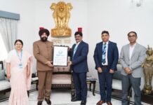 राज्यपाल गुरमीत सिंह ने “समिट्सः द जर्नी ऑफ उत्तराखण्ड ग्रामीण बैंक” बुक की लॉन्च