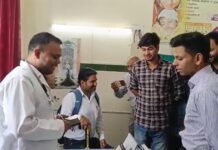 जिलाधिकारी ने रानीखेत में किया राजकीय चिकित्सालय का निरीक्षण, व्यवस्थाओं का लिया जायजा almora