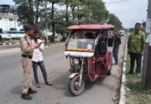 हरिद्वार में ई-रिक्शा पर सख्ती, बिना सत्यापन वाले चालकों पर ताबड़तोड़ कार्रवाई haridwar