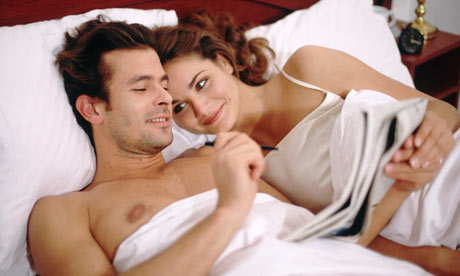 couple-romance-in-bed