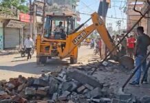 बरसात से पहले हरिद्वार में बुलडोजर एक्शन, नालों पर अतिक्रमण हटाने उतरा प्रशासन