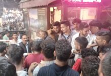 माल रोड पर माहौल बिगड़ा, बैरियर पर हुआ जमकर हंगामा और नारेबाज़ी