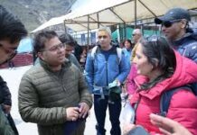 जिलाधिकारी विशाल मिश्रा का एक्शन मोड जारी, हेली सेवाओं की व्यवस्थाओं का लिया जायजा