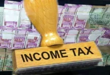 देहरादून में ताबड़तोड़ छापेमारी, बिल्डरों और शराब कारोबारी के प्रतिष्ठानों पर हो रही कार्रवाई income tax raid