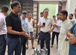 लक्सर में खाद्य माफियाओं पर बड़ा एक्शन, दो अवैध मावा फैक्ट्रियां सील laksar