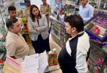 मसूरी में मेडिकल स्टोरों पर संयुक्त औचक निरीक्षण, तीन प्रतिष्ठानों में दवा बिक्री पर रोक mussoorie news