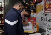 Nainital में वाइन शॉप पर SDM का छापा, मौके पर मची अफरा-तफरी