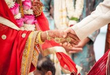 शादी के मंडप पर फूट-फूट कर रोता रहा इंजीनियर फिर भी हो गई शादी!