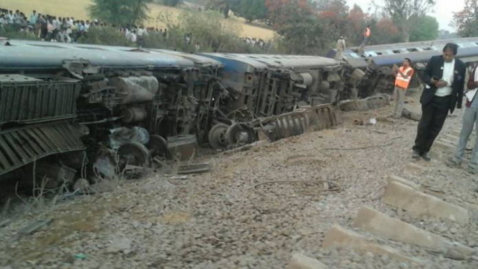train_derail.jpg_11111_1490845347_749x421