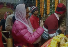 नए साल पर मां मनसा देवी के दरबार में उमड़ा सैलाब, साल की पहली आरती में भक्तों की सहभागिता मनसा देवी